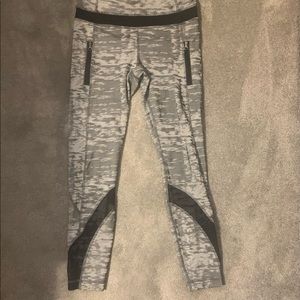 Lulu Lemon size 6 leggings